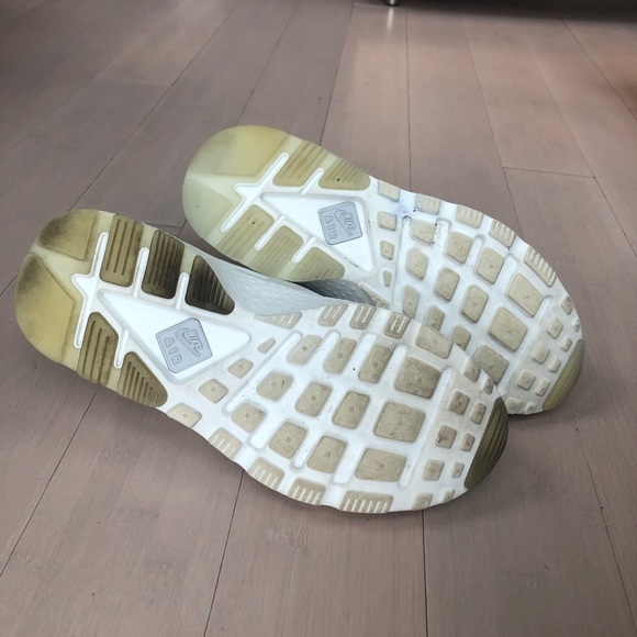 Nike Air Huarache Run Ultra S1 (Women’s) - Picture 6 of 6